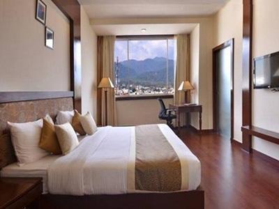 Hotel Devashish Haldwāni Kültér fotó